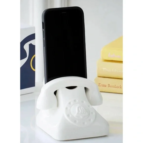 Jonathan Adler Smartphone Dock - Picture 2 of 13